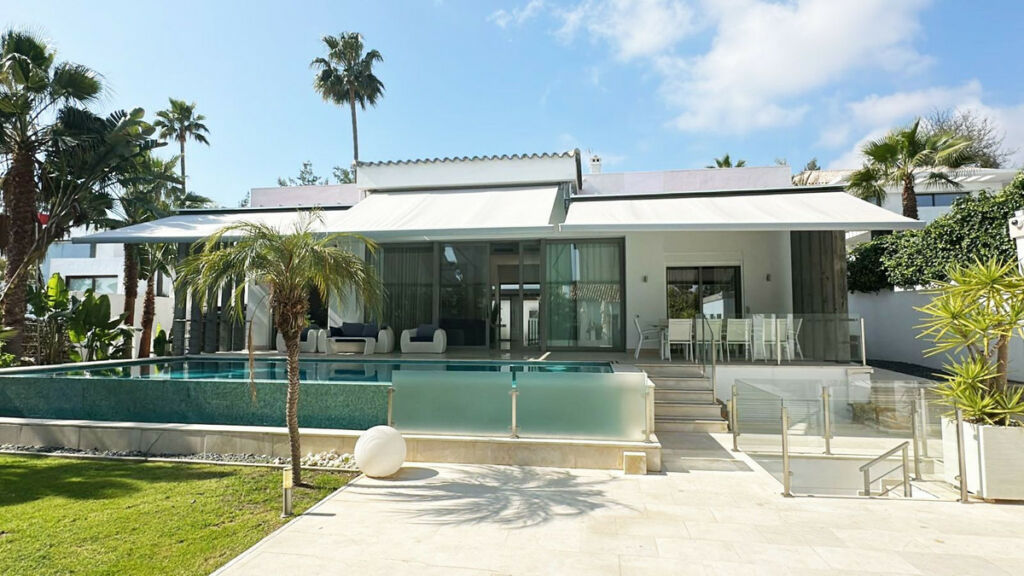 Detached Villa Benahavís Málaga - image 35