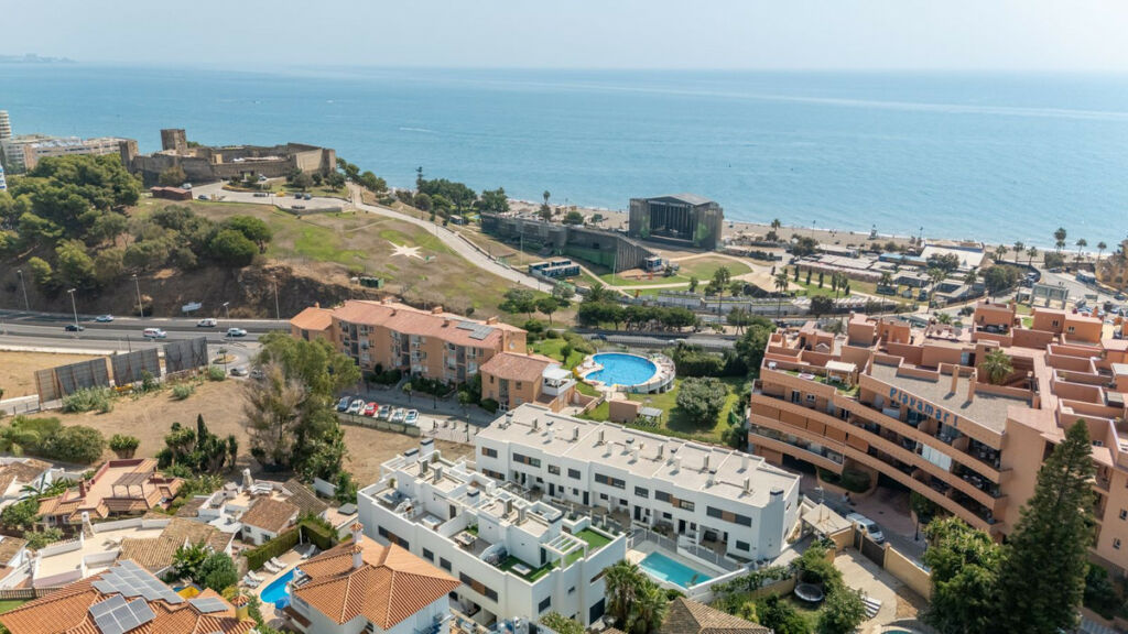 Townhouse Fuengirola Málaga - image 35
