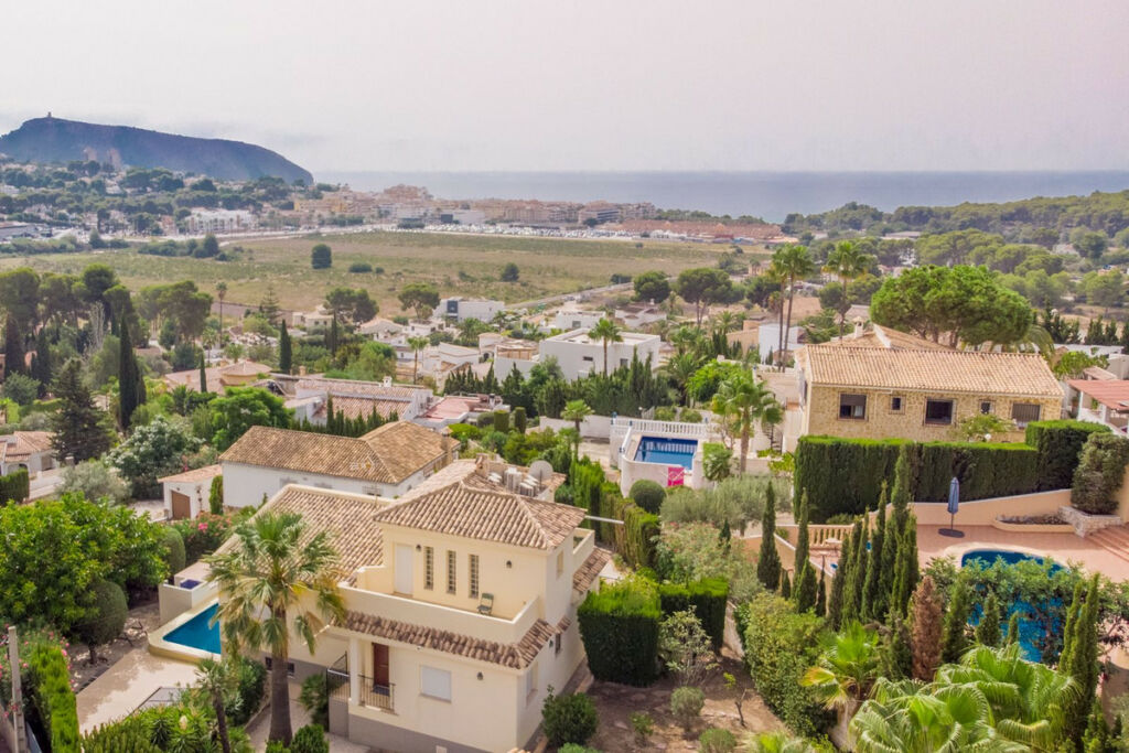 Detached Villa Moraira Alicante - image 35