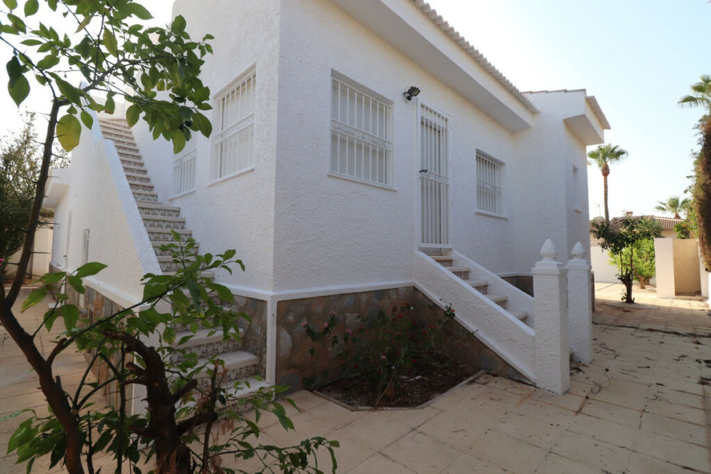 Detached Villa Dona Pepa Alicante - image 35