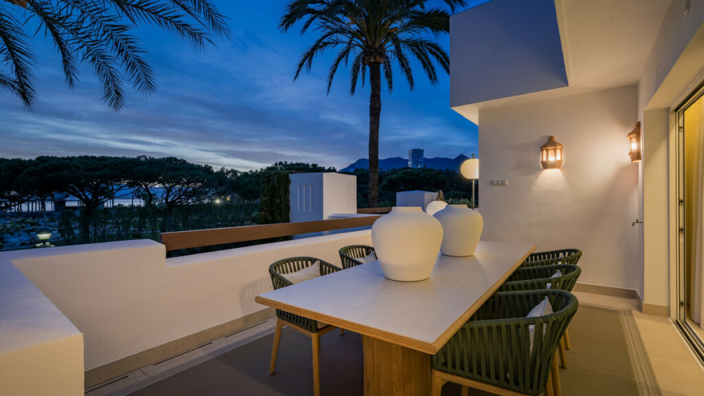 Middle Floor Apartment Los Monteros Málaga - image 35