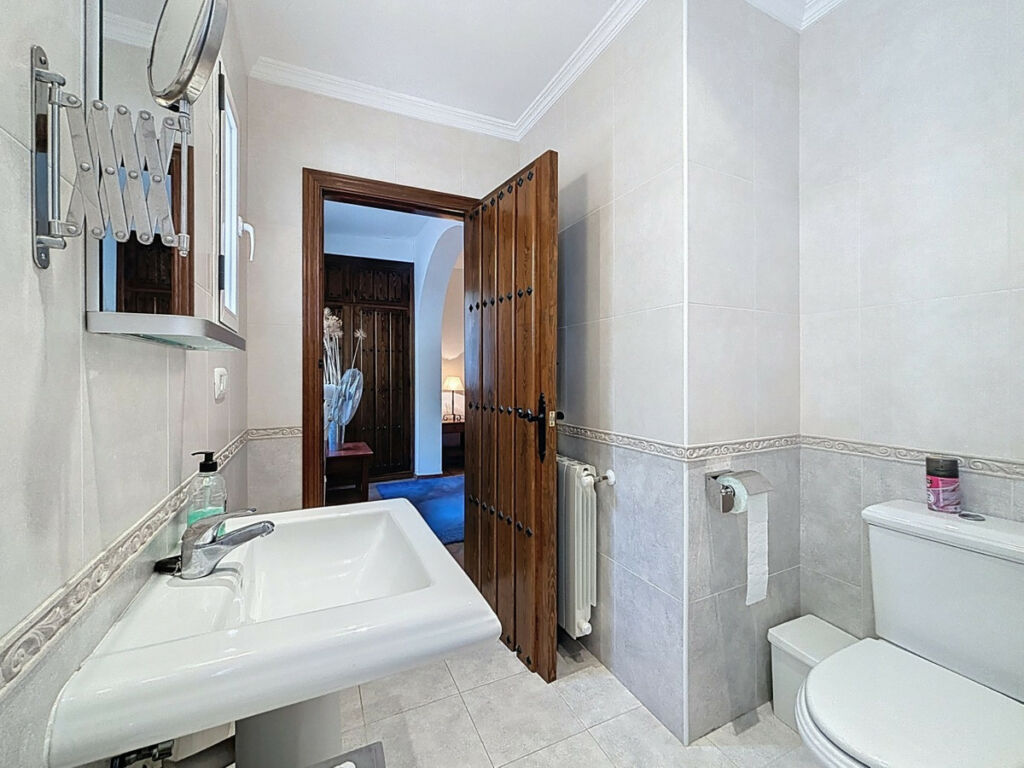 Detached Villa Canillas de Albaida Málaga - image 36