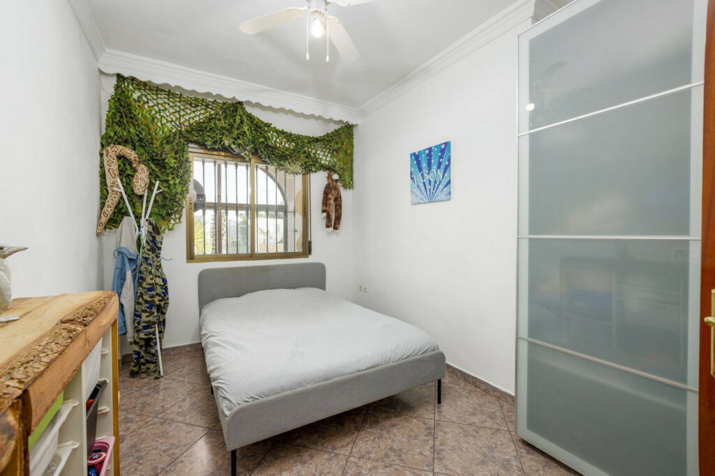 Detached Villa Riogordo Málaga - image 35