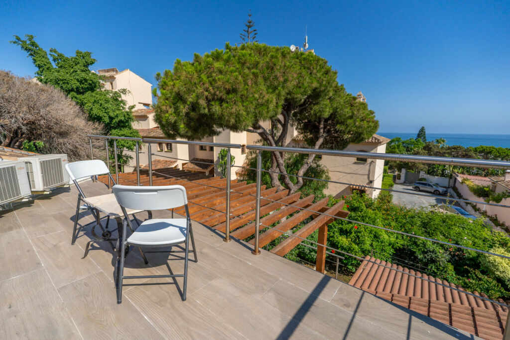 Detached Villa Marbesa Málaga - image 35