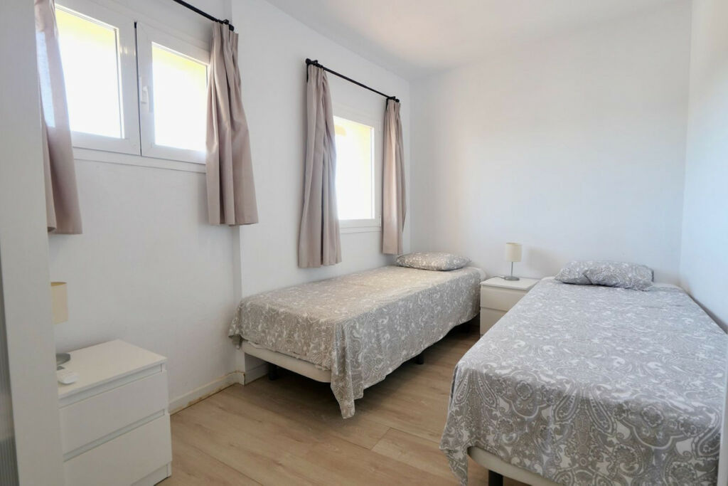 Top Floor Apartment Puerto de Cabopino Málaga - image 34