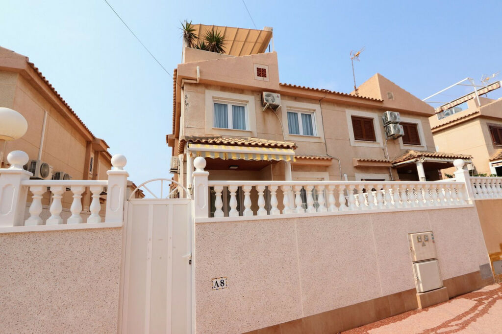 Semi-Detached House Torrevieja Alicante - image 35