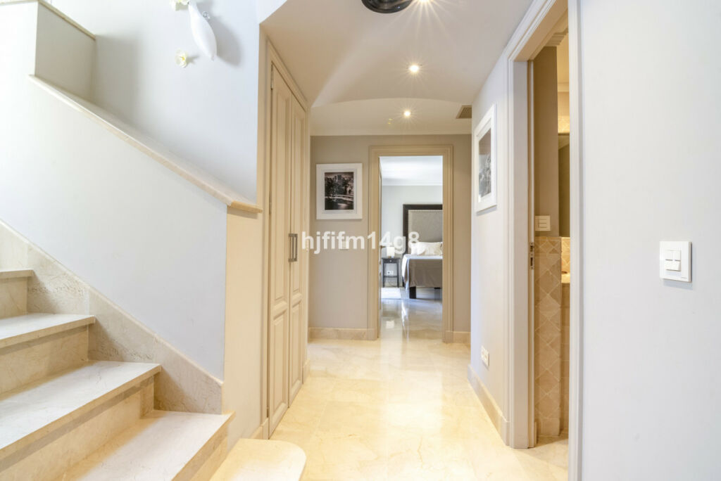 Penthouse Duplex Nueva Andalucía Málaga - image 35