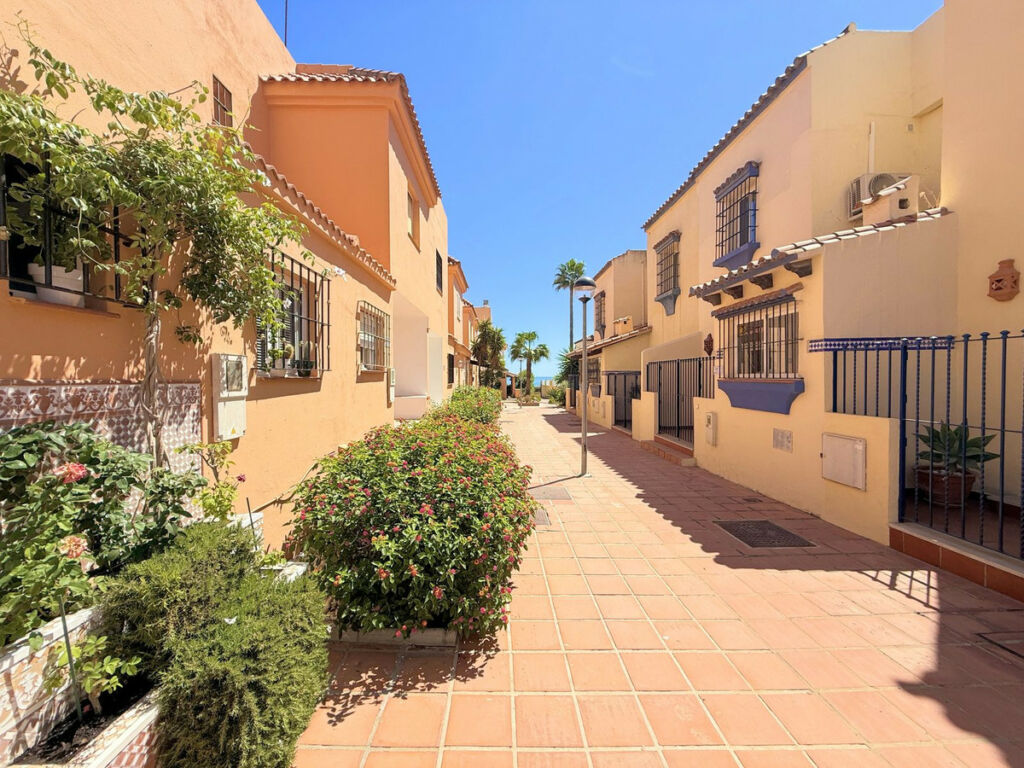 Townhouse Casares Playa Málaga - image 35