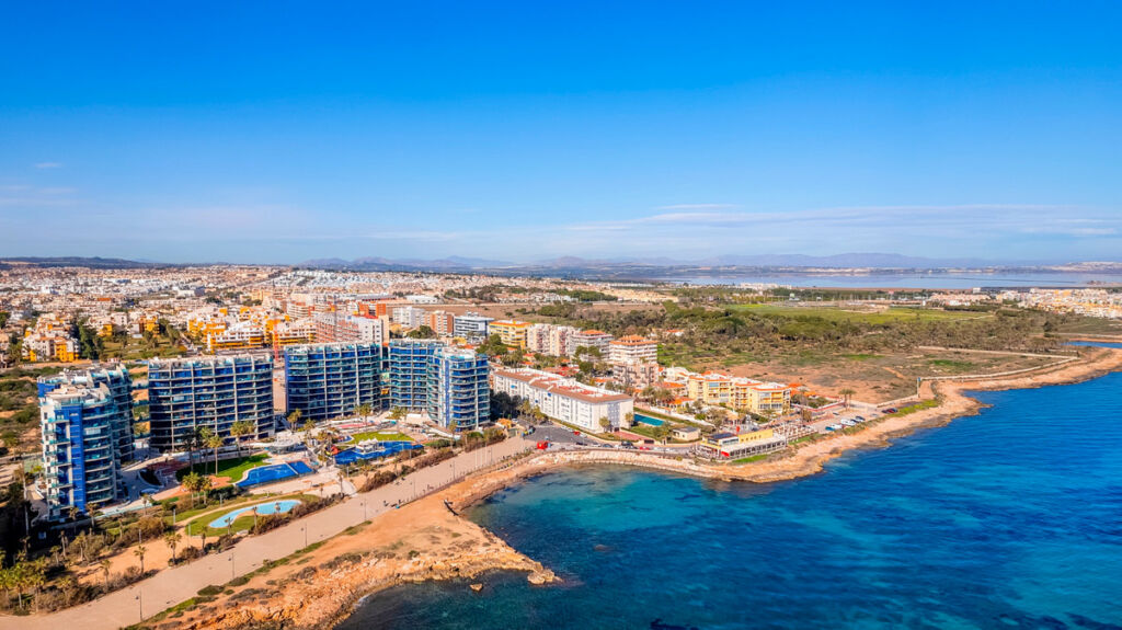 Middle Floor Apartment Punta Prima Alicante - image 35