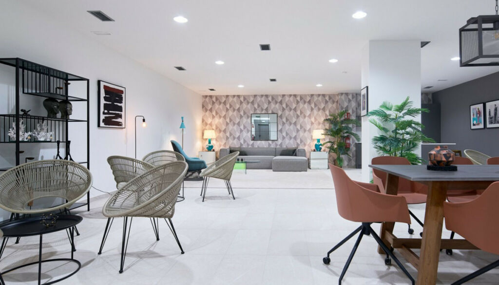 Middle Floor Apartment Estepona Málaga - image 35