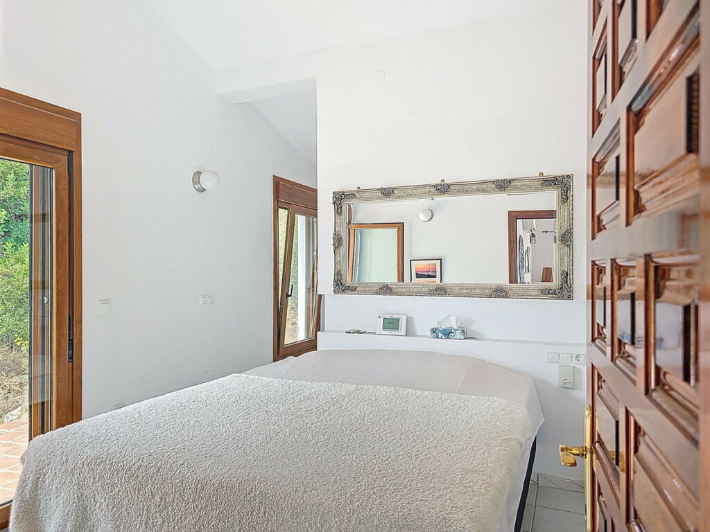 Detached Villa Cómpeta Málaga - image 35