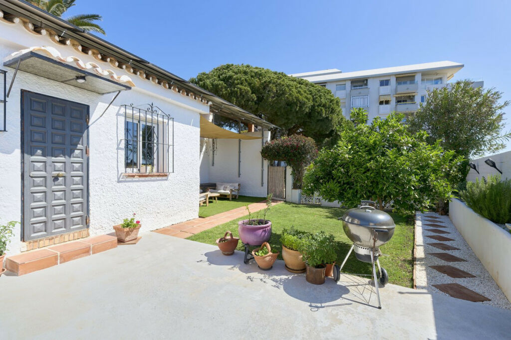 Detached Villa Fuengirola Málaga - image 35