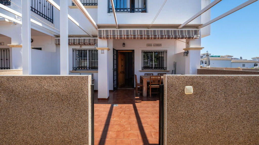 Ground Floor Apartment Punta Prima Alicante - image 36
