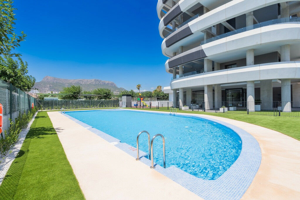 Middle Floor Apartment Calpe Alicante - image 36