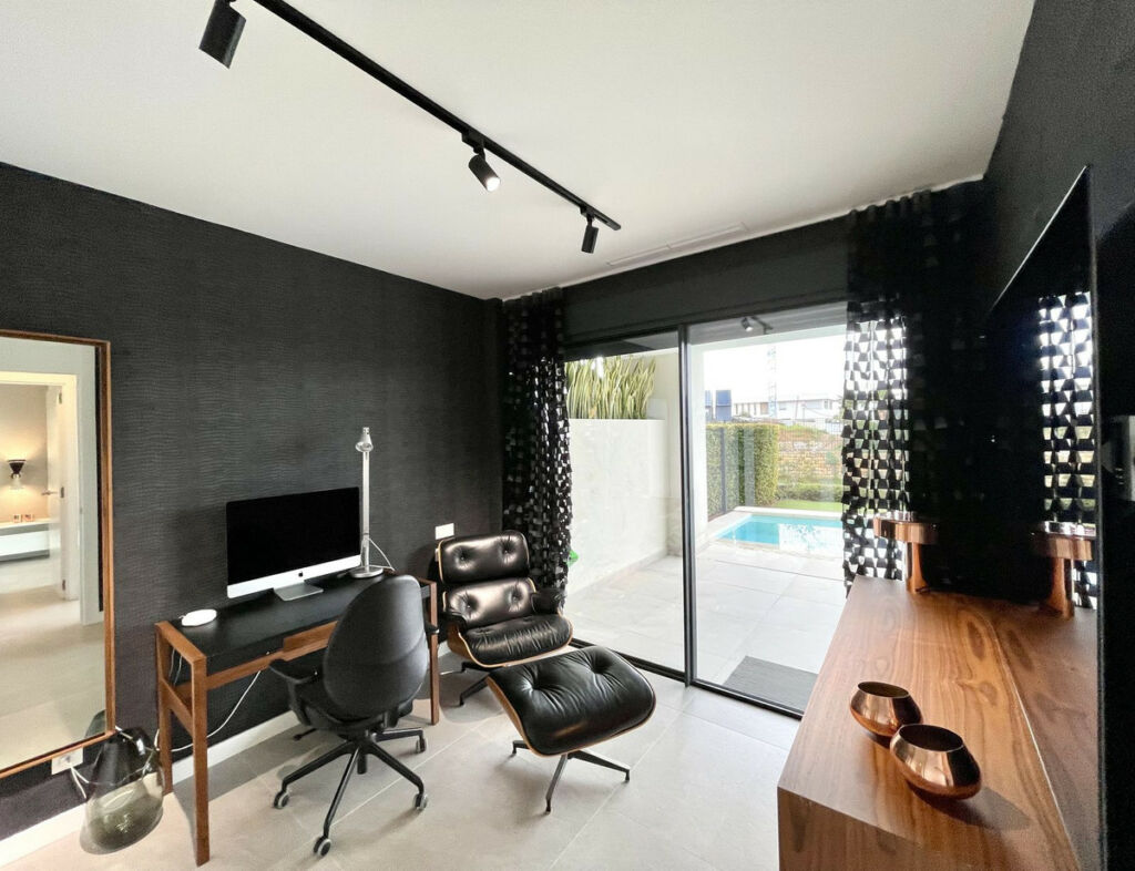 Semi-Detached House Cabopino Málaga - image 36