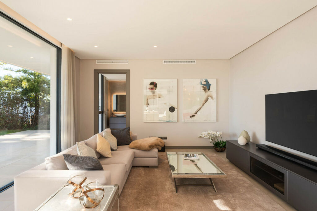 Detached Villa Benahavís Málaga - image 36