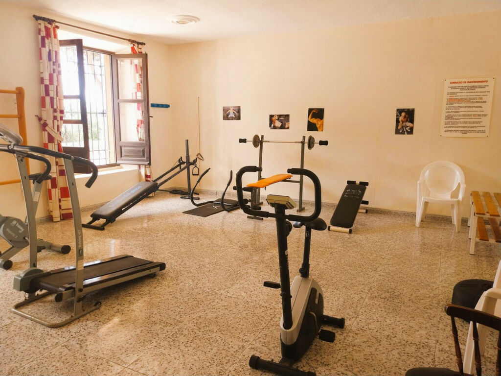 Middle Floor Apartment Calahonda Málaga - image 37