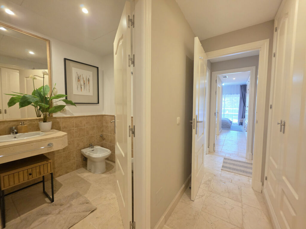 Ground Floor Apartment Estepona Málaga - image 36