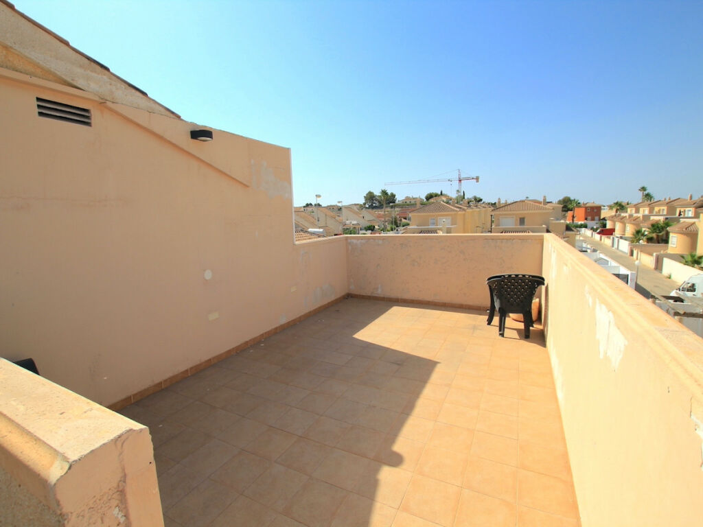 Detached Villa Benimar Alicante - image 36