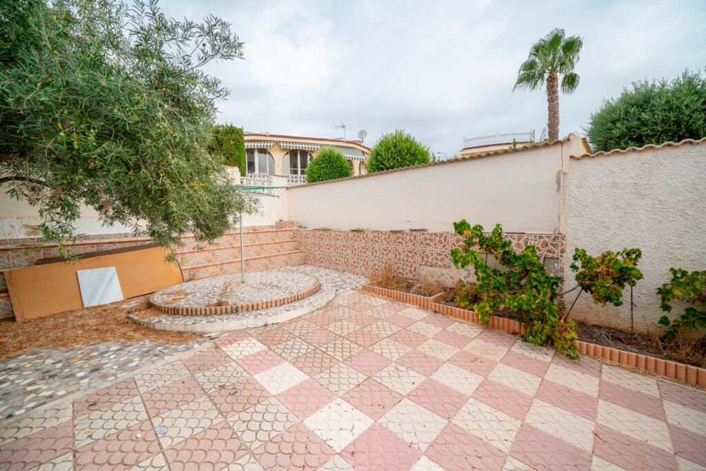 Detached Villa Ciudad Quesada Alicante - image 36