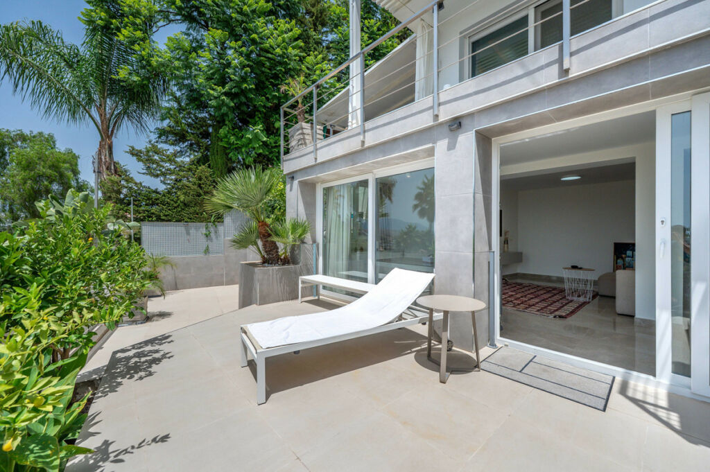 Detached Villa Nueva Andalucía Málaga - image 36