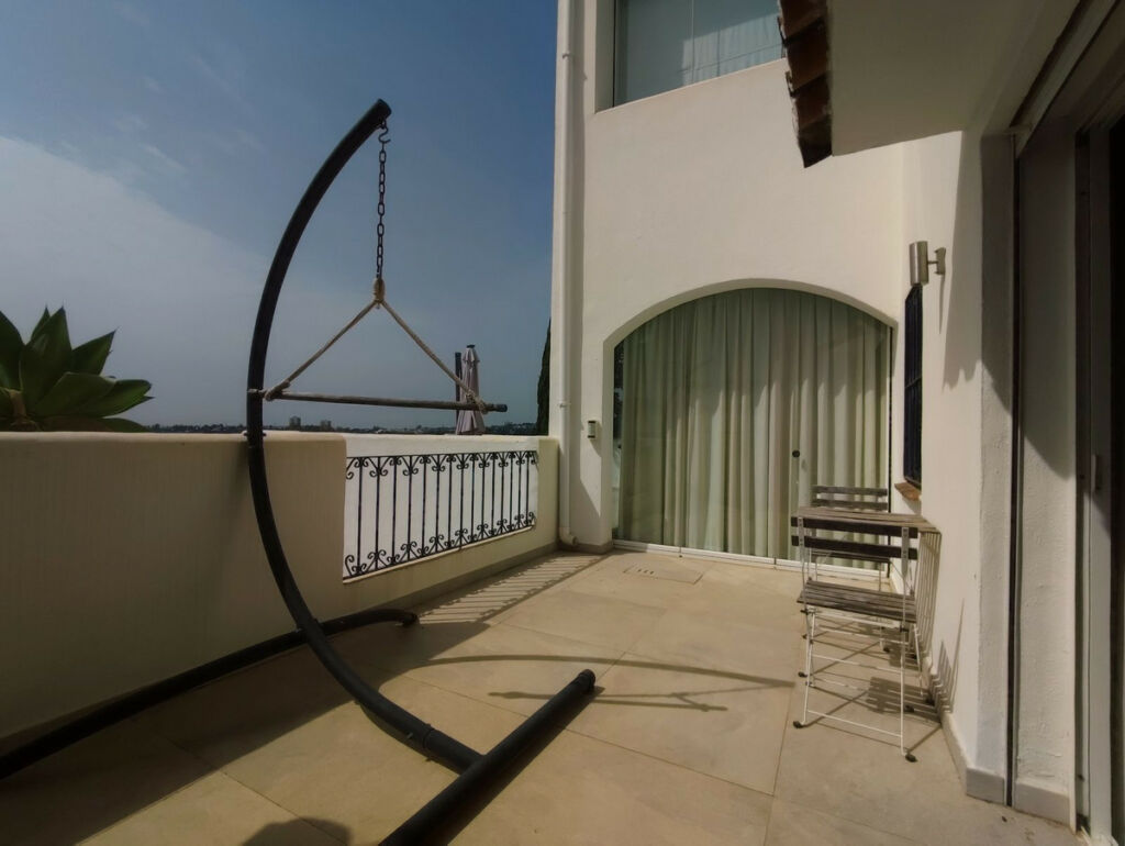 Townhouse Nagüeles Málaga - image 36