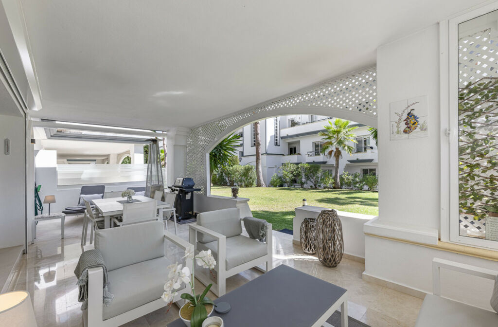 Ground Floor Apartment Estepona Málaga - image 36