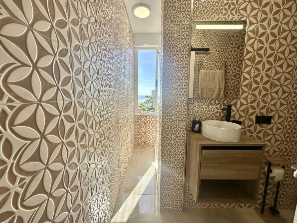 Middle Floor Apartment Calahonda Málaga - image 36