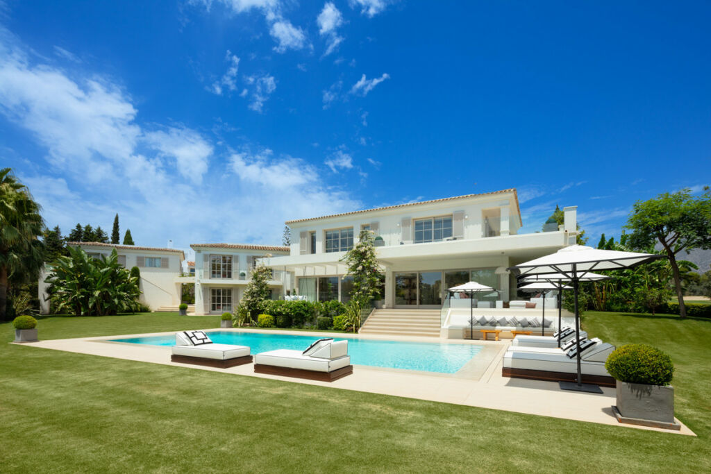 Detached Villa Aloha Málaga - image 36