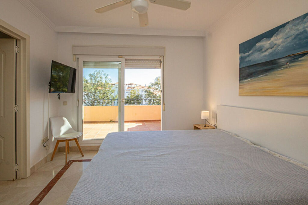 Semi-Detached House Riviera del Sol Málaga - image 36