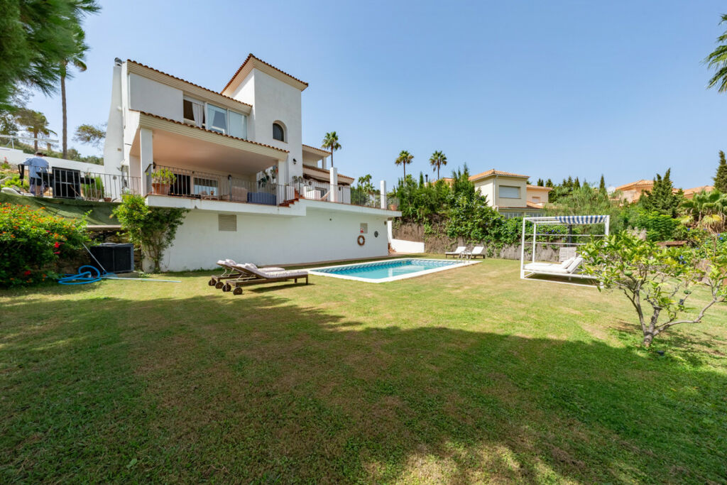 Detached Villa Sotogrande Alto Cádiz - image 36