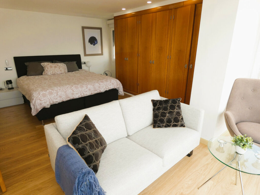 Middle Floor Apartment Torrevieja Alicante - image 36