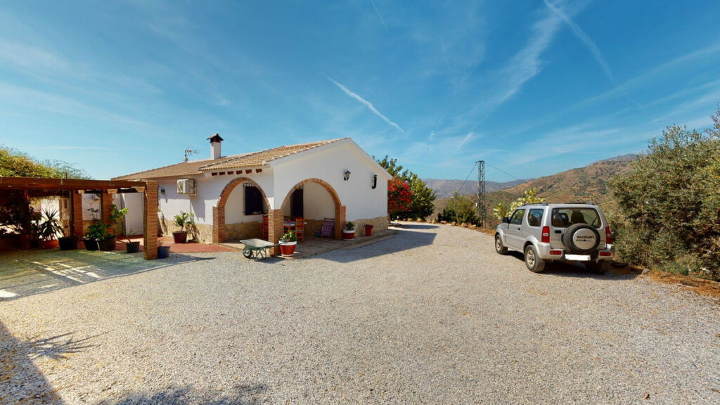 Detached Villa El Borge Málaga - image 36