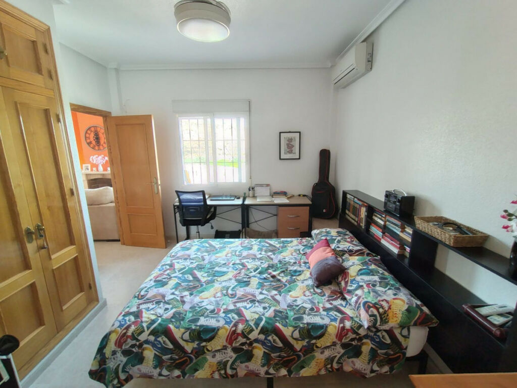 Detached Villa Bigastro Alicante - image 34