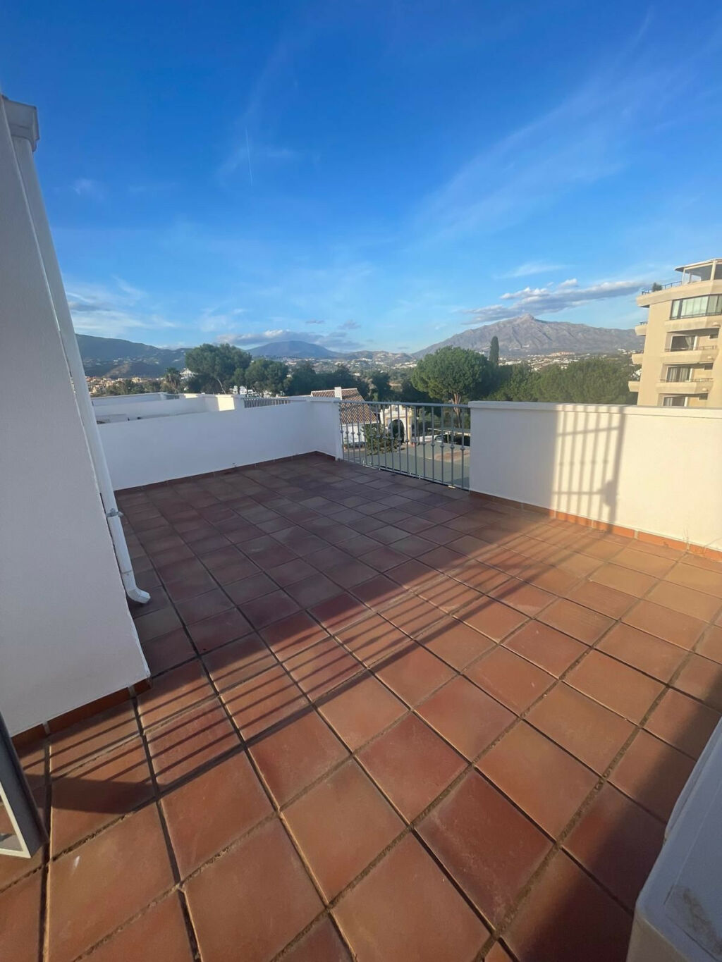 Townhouse Atalaya Málaga - image 36