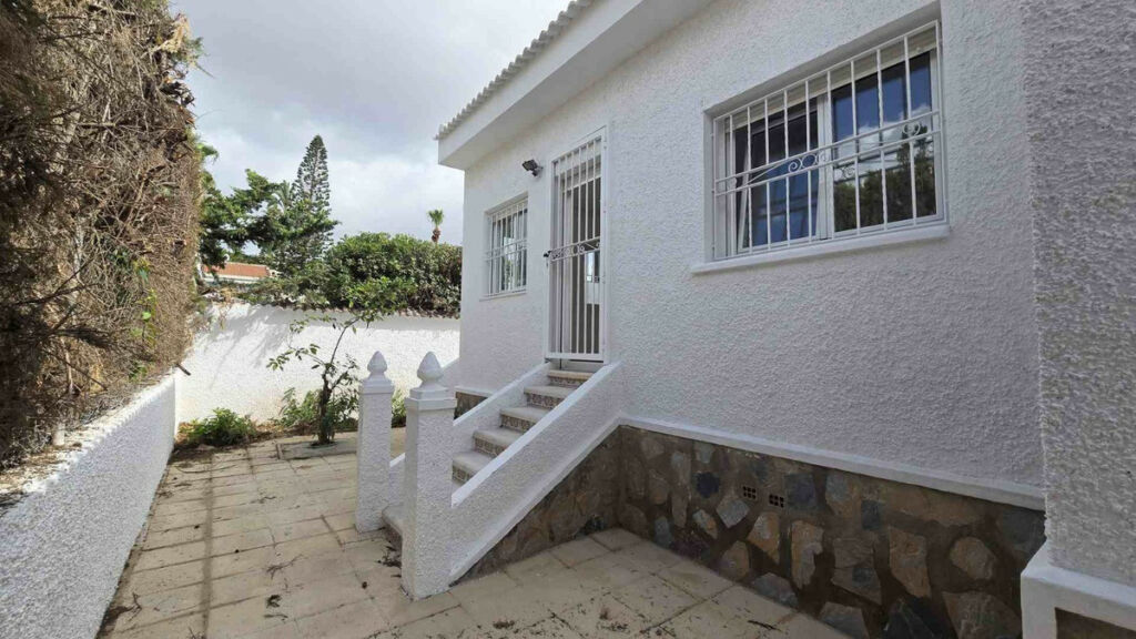 Detached Villa Ciudad Quesada Alicante - image 36