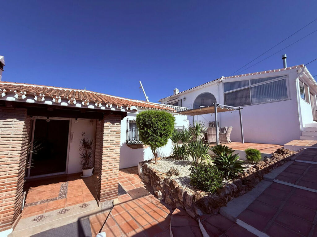 Detached Villa Coín Málaga - image 37