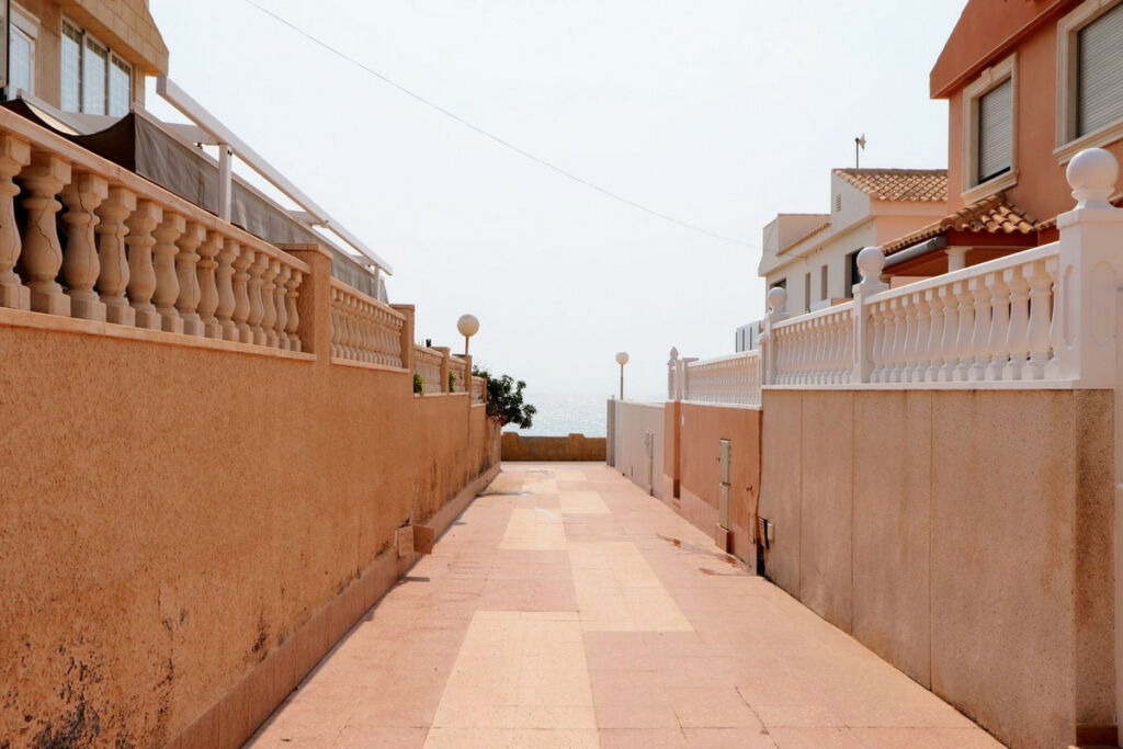 Semi-Detached House Torrevieja Alicante - image 37