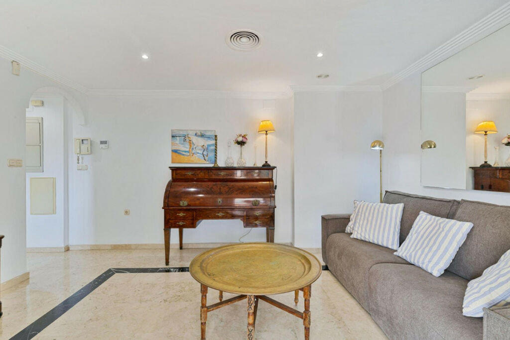Top Floor Apartment Marbella Málaga - image 37