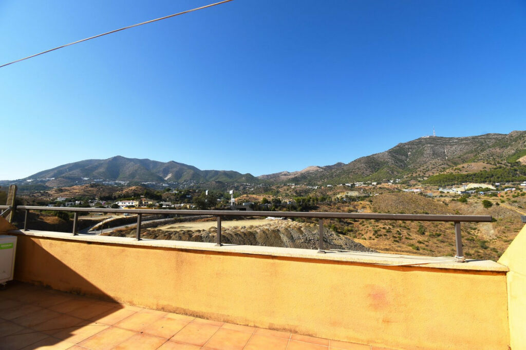 Townhouse Fuengirola Málaga - image 37