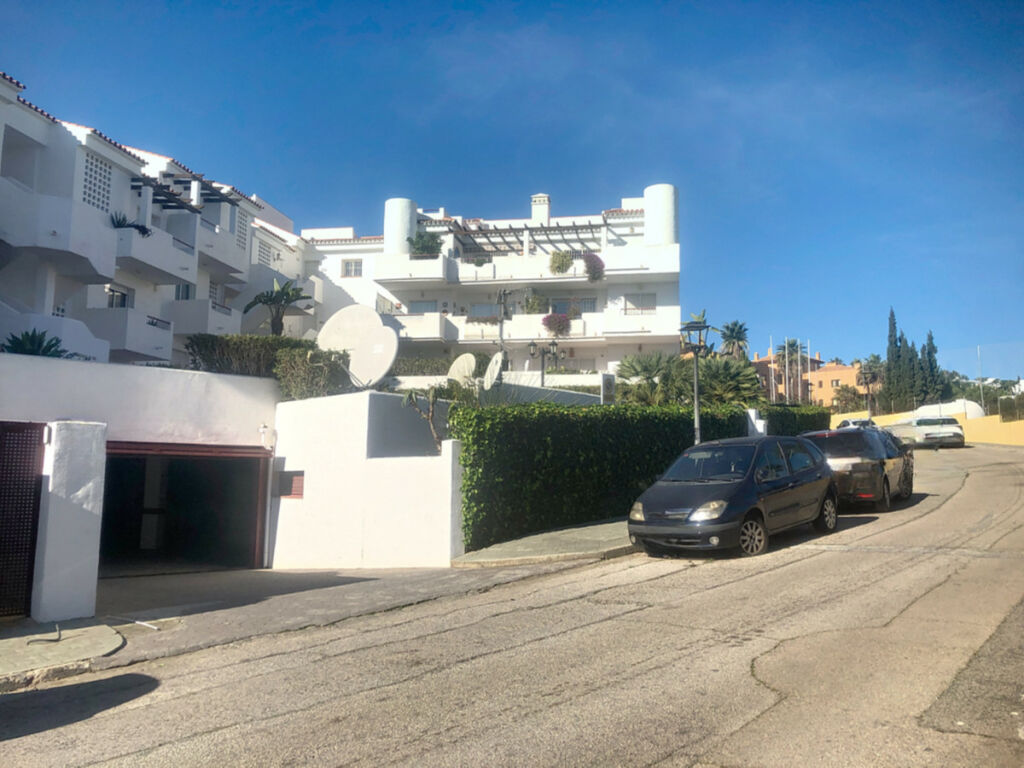 Middle Floor Apartment Bel Air Málaga - image 37