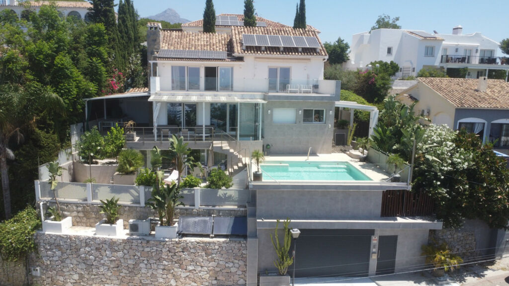 Detached Villa Nueva Andalucía Málaga - image 37