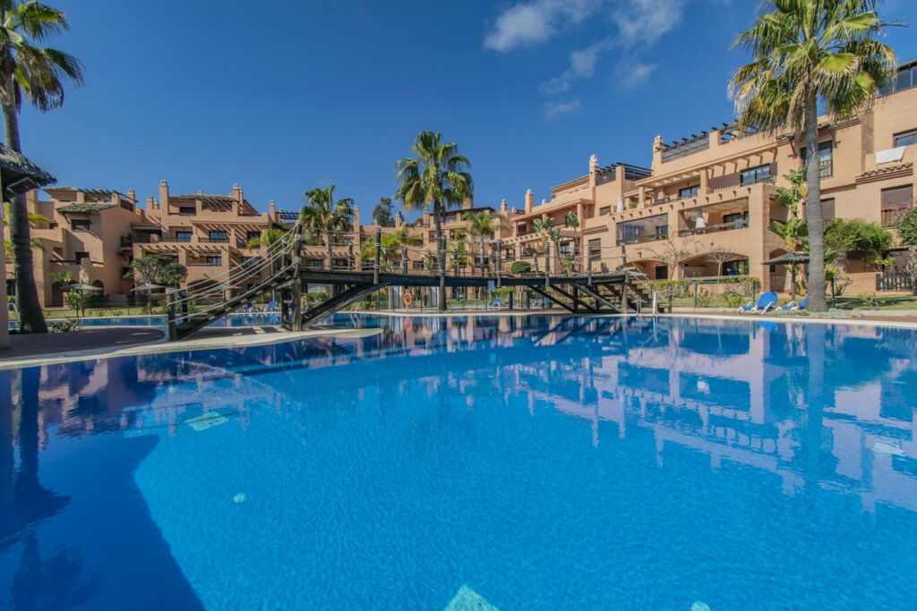 Middle Floor Apartment Hacienda del Sol Málaga - image 37