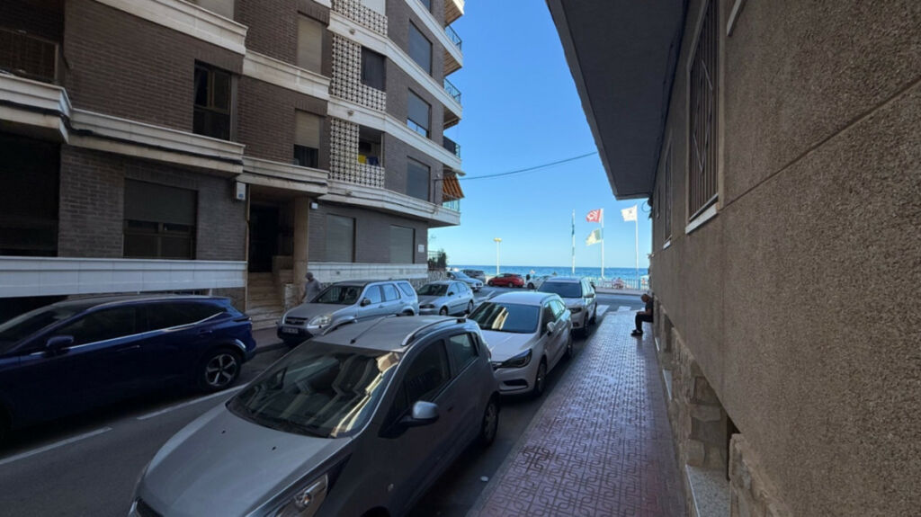Ground Floor Apartment Torrevieja Alicante - image 32