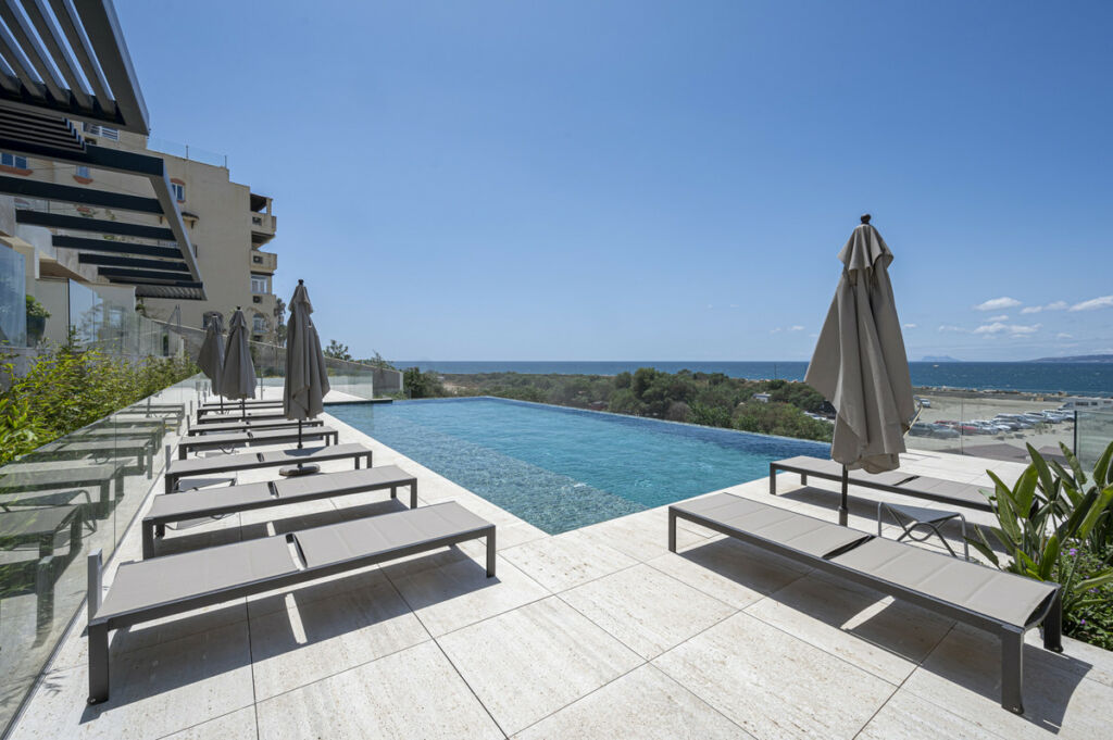 Middle Floor Apartment Estepona Málaga - image 37
