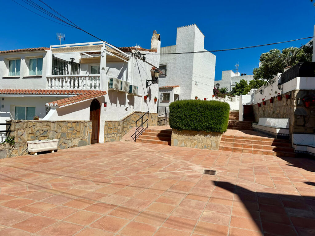 Detached Villa Manilva Málaga - image 37