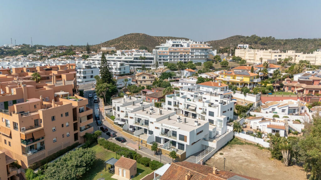 Townhouse Fuengirola Málaga - image 37