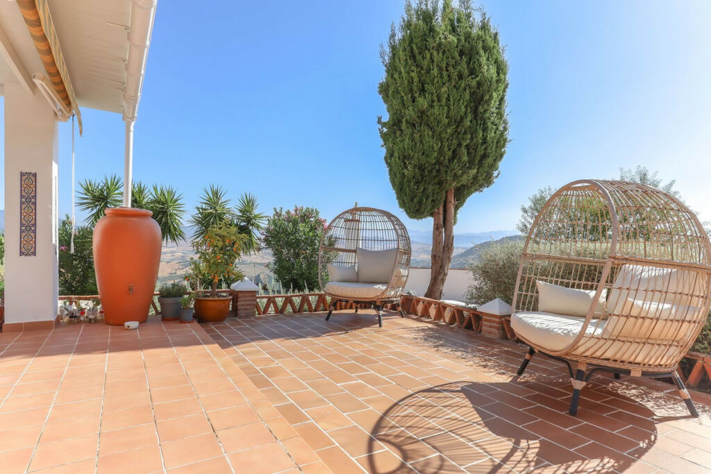 Detached Villa Guaro Málaga - image 37