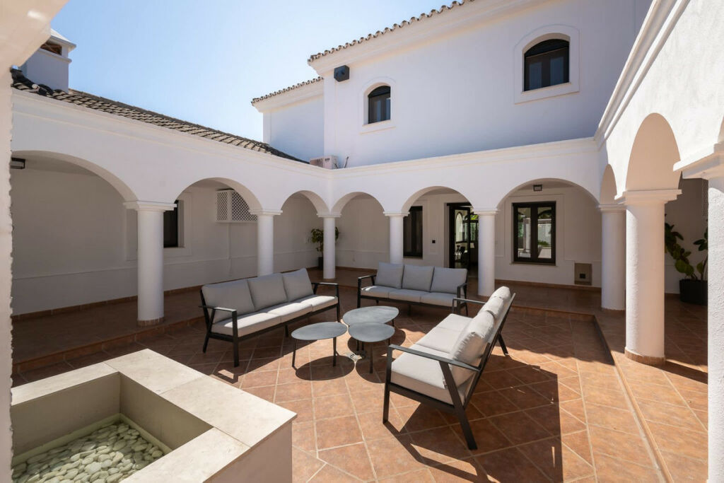 Detached Villa Marbesa Málaga - image 37