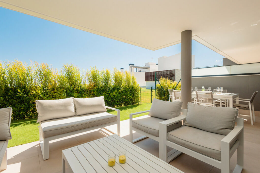 Middle Floor Apartment Estepona Málaga - image 37